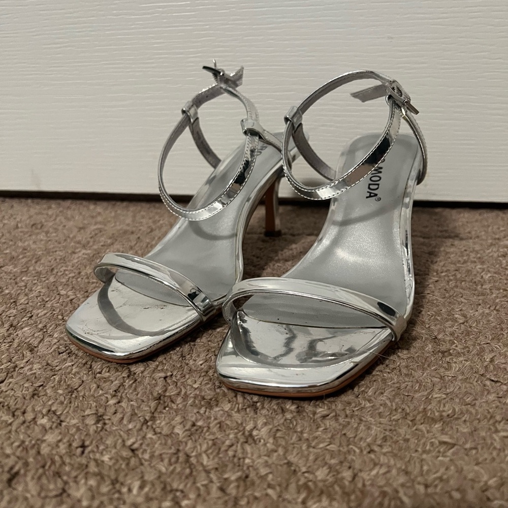 Vero Moda Shiny Silver Heels